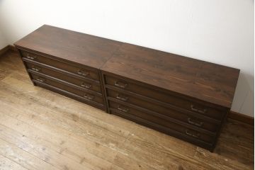 箪笥を2台のローチェストにリメイク!分割し、ヒノキ無垢材の天板を取り付け。上段には新たに台輪を制作。