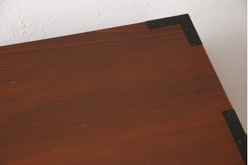 長持を使いやすくリメイク!ご指定のサイズにリサイズし、底板を補強。キャスターを取り付け。