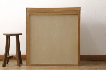 チェストを小さくリメイク!高さと幅をリサイズ。中段の天板を移設し、引き出しには新たに手掛けを彫り、ソフトクローズ・耐震ロック仕様に。