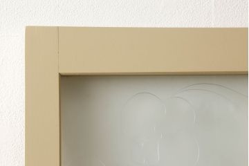 ガラスを4連パーテーションにリメイク!持ち込みのガラス以外に、すりガラス、気泡ガラス、モールガラスを使用。木枠は白ベースにペイント仕上げ。