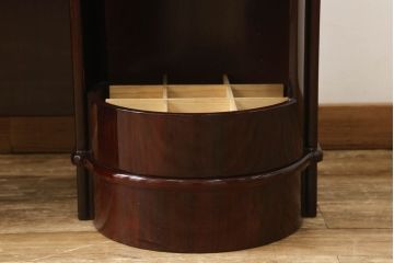 ドレッサーを綺麗に再生!高品質リペアを施し、天板の穴埋め修理。現状をベースに着色仕上げ。