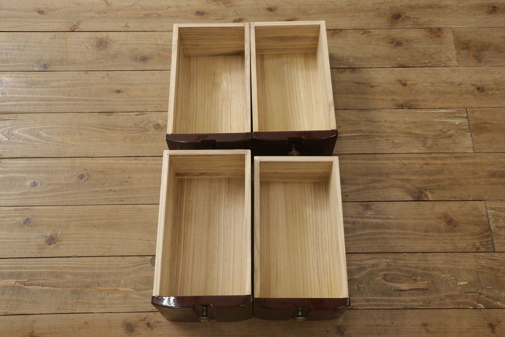 ドレッサーを綺麗に再生!高品質リペアを施し、天板の穴埋め修理。現状をベースに着色仕上げ。