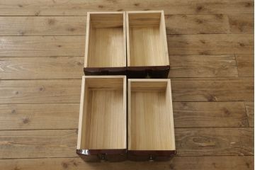 ドレッサーを綺麗に再生!高品質リペアを施し、天板の穴埋め修理。現状をベースに着色仕上げ。