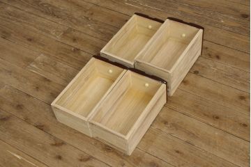 ドレッサーを綺麗に再生!高品質リペアを施し、天板の穴埋め修理。現状をベースに着色仕上げ。