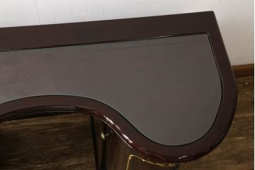 ドレッサーを綺麗に再生!高品質リペアを施し、天板の穴埋め修理。現状をベースに着色仕上げ。