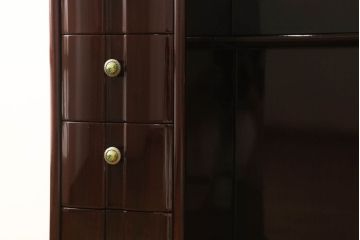 ドレッサーを綺麗に再生!高品質リペアを施し、天板の穴埋め修理。現状をベースに着色仕上げ。