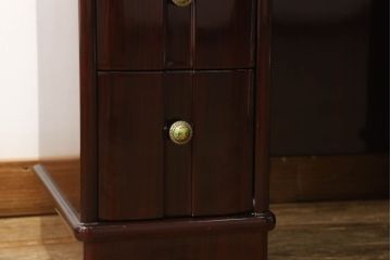 ドレッサーを綺麗に再生!高品質リペアを施し、天板の穴埋め修理。現状をベースに着色仕上げ。