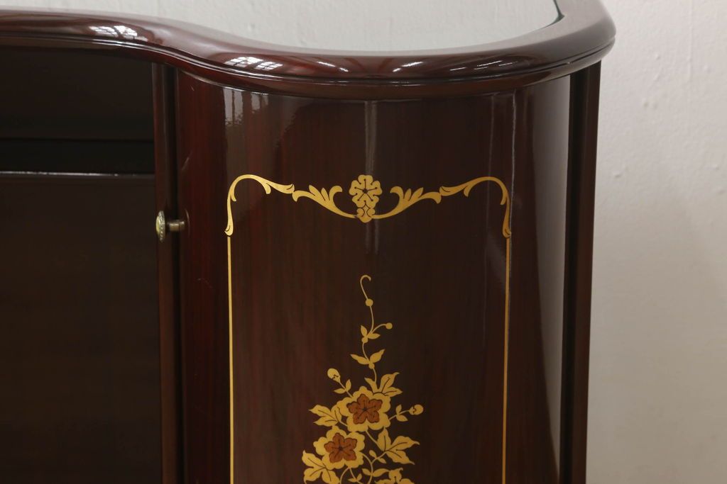 ドレッサーを綺麗に再生!高品質リペアを施し、天板の穴埋め修理。現状をベースに着色仕上げ。