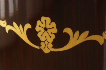 ドレッサーを綺麗に再生!高品質リペアを施し、天板の穴埋め修理。現状をベースに着色仕上げ。