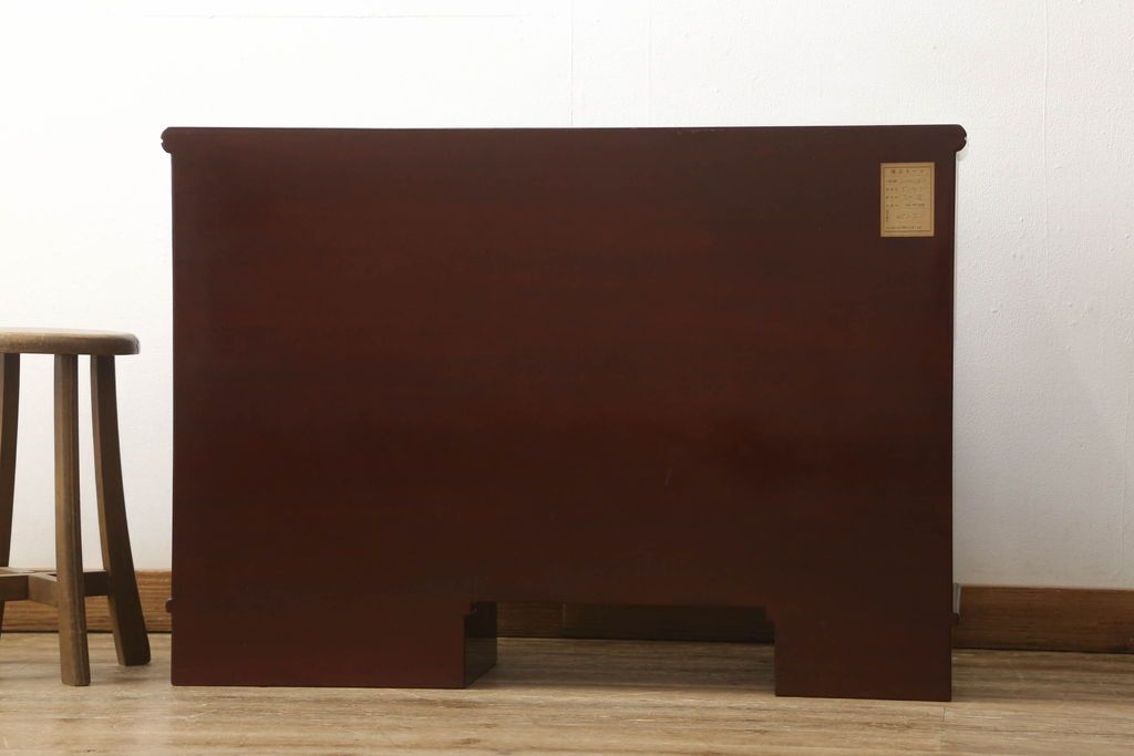 ドレッサーを綺麗に再生!高品質リペアを施し、天板の穴埋め修理。現状をベースに着色仕上げ。