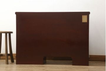 ドレッサーを綺麗に再生!高品質リペアを施し、天板の穴埋め修理。現状をベースに着色仕上げ。