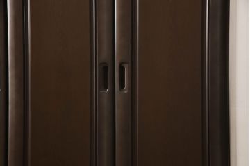 ワードローブを低くリメイク!高さをリサイズし、必要に応じてポール、金具を移設。元の色味を活かした仕上げに。