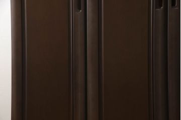 ワードローブを低くリメイク!高さをリサイズし、必要に応じてポール、金具を移設。元の色味を活かした仕上げに。