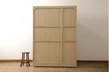 ワードローブを低くリメイク!高さをリサイズし、必要に応じてポール、金具を移設。元の色味を活かした仕上げに。