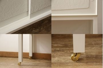 3段重ね桐箪笥を2つのサイドボードとチェストにリメイク!上段、中段はそれぞれ脚を取り付け。中段は衣装盆の欠けを修理。いずれも戸と引き出しの鍵とキャスターを取り付け、天板を設置。天板はブラウン系ステイン塗料、本体はアンティークホワイトでペイント仕上げ。