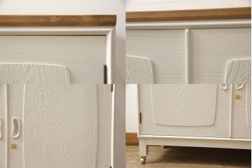 3段重ね桐箪笥を2つのサイドボードとチェストにリメイク!上段、中段はそれぞれ脚を取り付け。中段は衣装盆の欠けを修理。いずれも戸と引き出しの鍵とキャスターを取り付け、天板を設置。天板はブラウン系ステイン塗料、本体はアンティークホワイトでペイント仕上げ。