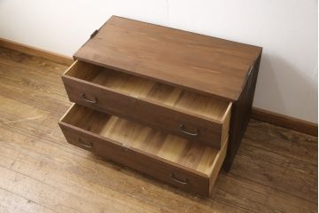 桐箪笥を綺麗に再生!高品質リペアを施し、着色仕上げ。