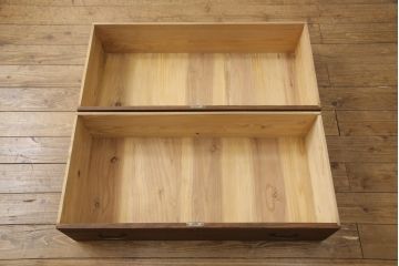 桐箪笥を綺麗に再生!高品質リペアを施し、着色仕上げ。