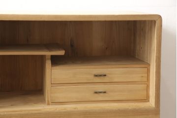 3段重ね桐箪笥を2段重ねにリメイク!高品質リペアを施し、木地色仕上げでナチュラルに。