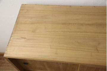 3段重ね桐箪笥を2段重ねにリメイク!高品質リペアを施し、木地色仕上げでナチュラルに。