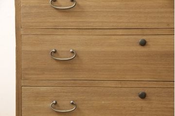 3段重ね桐箪笥を2段重ねにリメイク!高品質リペアを施し、木地色仕上げでナチュラルに。