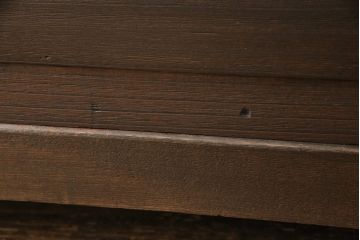 桐箪笥を綺麗に再生!高品質リペアを施し、キャスターを取り付け。チェス系に着色仕上げ。