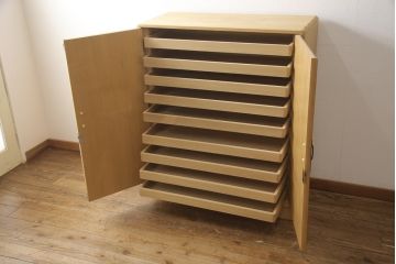 桐箪笥を綺麗に再生!高品質リペアを施し、木地色仕上げでナチュラルに。