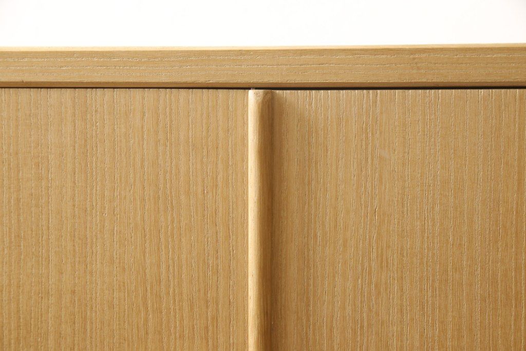 桐箪笥を綺麗に再生!高品質リペアを施し、木地色仕上げでナチュラルに。