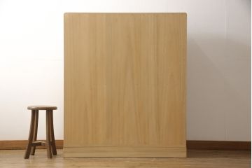 桐箪笥を綺麗に再生!高品質リペアを施し、木地色仕上げでナチュラルに。