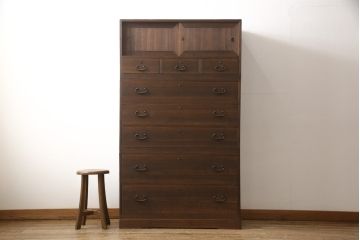 桐箪笥を綺麗に再生!高品質リペアを施し、紛失していた取っ手を取り付け。オーク系で着色仕上げ。