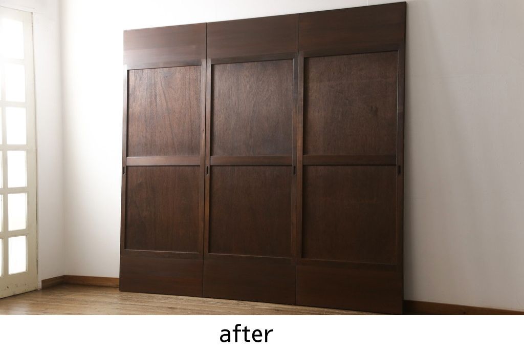 板戸のサイズ変更リメイク!指定の寸法にリサイズし、戸枠を制作。建具、戸枠ともにワントーン濃い色に着色仕上げ。