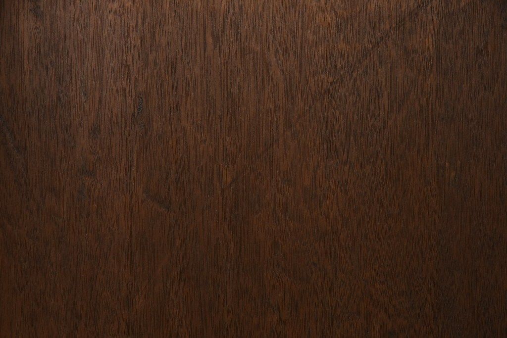 板戸のサイズ変更リメイク!指定の寸法にリサイズし、戸枠を制作。建具、戸枠ともにワントーン濃い色に着色仕上げ。