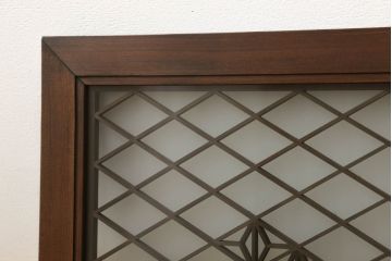 欄間を壁掛けにリメイク!固定具を制作し、ご希望の色に着色仕上げ。