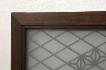 欄間を壁掛けにリメイク!固定具を制作し、ご希望の色に着色仕上げ。