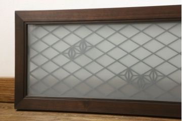 欄間を壁掛けにリメイク!固定具を制作し、ご希望の色に着色仕上げ。