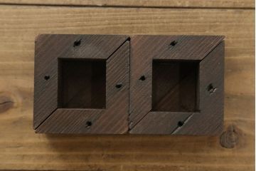 欄間を壁掛けにリメイク!固定具を制作し、ご希望の色に着色仕上げ。