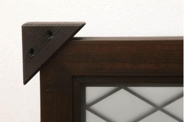 欄間を壁掛けにリメイク!固定具を制作し、ご希望の色に着色仕上げ。