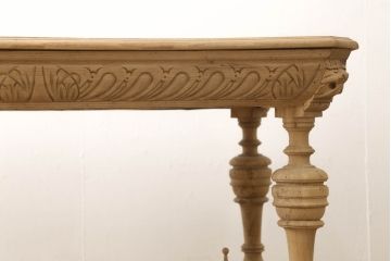 テーブルの高さをリメイク!高品質リペアを施し、ご希望の高さに脚をカット。ストリップド加工。