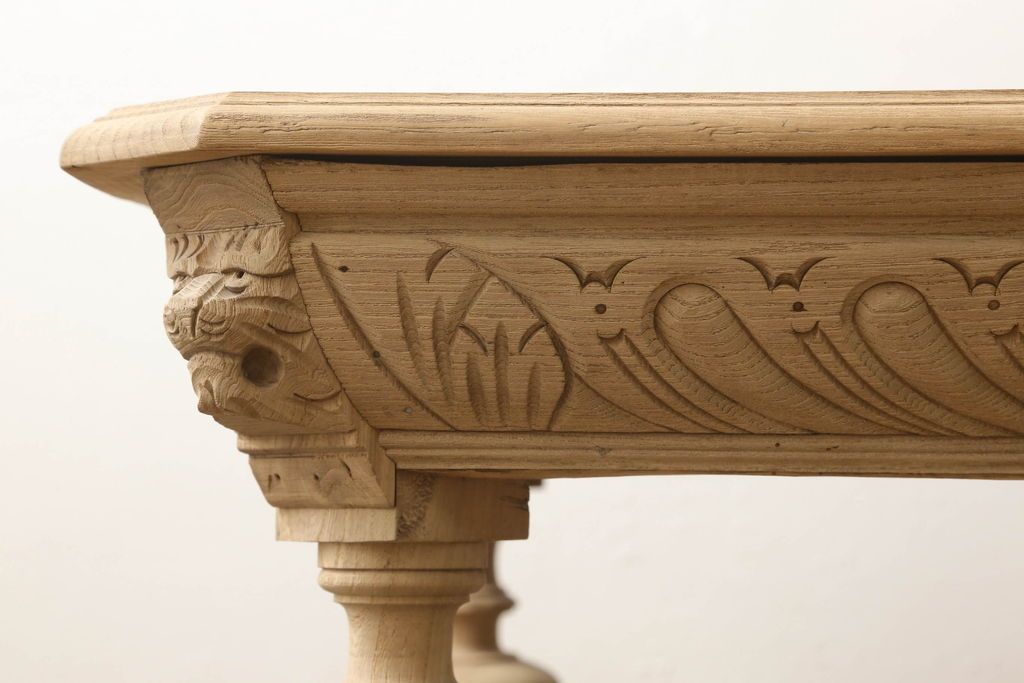 テーブルの高さをリメイク!高品質リペアを施し、ご希望の高さに脚をカット。ストリップド加工。