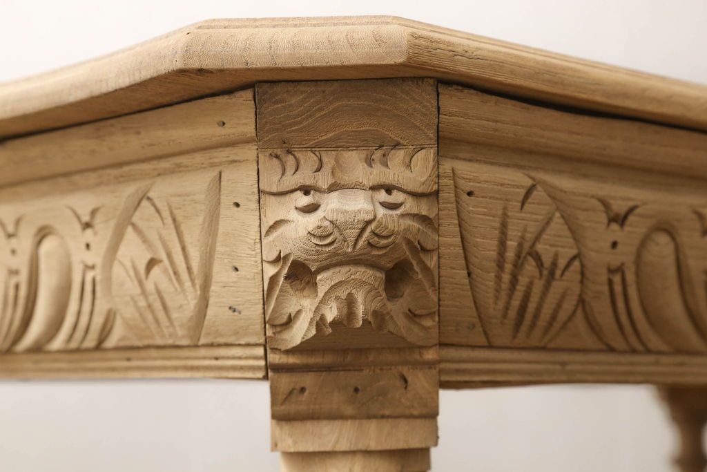 テーブルの高さをリメイク!高品質リペアを施し、ご希望の高さに脚をカット。ストリップド加工。