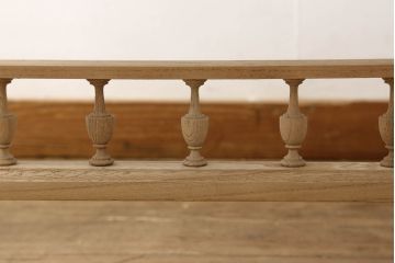 テーブルの高さをリメイク!高品質リペアを施し、ご希望の高さに脚をカット。ストリップド加工。