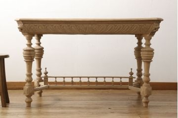 テーブルの高さをリメイク!高品質リペアを施し、ご希望の高さに脚をカット。ストリップド加工。