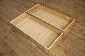 桐箪笥を綺麗に再生!リサイズし、可動式の棚を製作。房を交換して、オーク系で着色仕上げ。