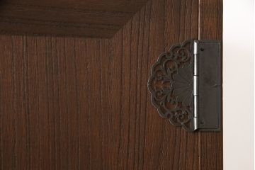 桐箪笥を綺麗に再生!リサイズし、可動式の棚を製作。房を交換して、オーク系で着色仕上げ。