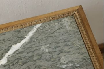 サイドテーブルをストリップド加工でリメイク!高品質リペアを施し、蜜蝋ワックス仕上げに。