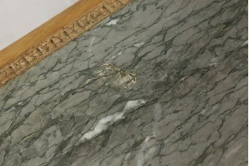 サイドテーブルをストリップド加工でリメイク!高品質リペアを施し、蜜蝋ワックス仕上げに。