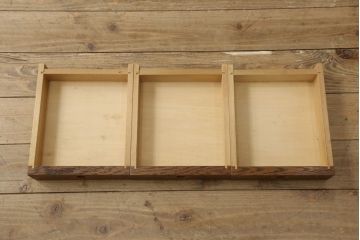 ライティングビューローを綺麗に再生!高品質リペアを施し、天板のみ剥離し着色。天板以外は現状をベースに色味調整。