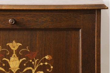 ライティングビューローを綺麗に再生!高品質リペアを施し、天板のみ剥離し着色。天板以外は現状をベースに色味調整。