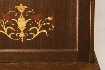 ライティングビューローを綺麗に再生!高品質リペアを施し、天板のみ剥離し着色。天板以外は現状をベースに色味調整。