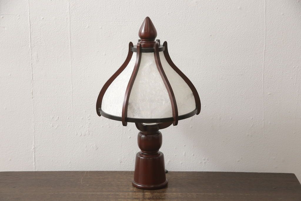 スタンドライトを綺麗に再生!木部分の修繕、和紙貼り直し。修繕箇所は本体と馴染ませ、本体は現状をベースにして着色。